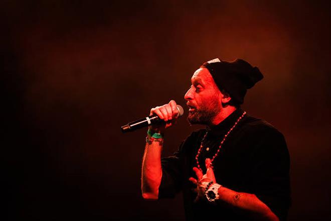 ‌تامر نەفار: مانەوە لە ڕێگەی هونەر و مۆسیقای ڕاپەوە