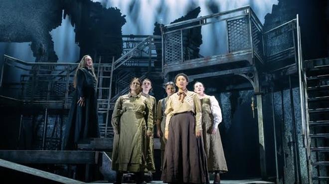 ‌کێشەی شانۆ لە سکۆتلەندا؛ کێ بڕیار لەسەر کوالێتی هونەر دەدات؟