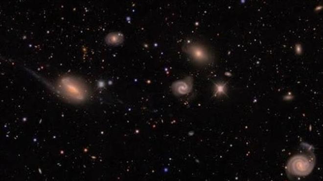 ‌ڕووپێوییەکی گەورەی گالاکسییەکان دەڵێت گەردوون کەمتر لەوەی چاوەڕوان دەکرا "تەپوتۆزاوی و گردبووەوە"یە